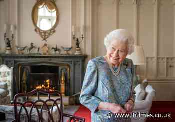 Queen Elizabeth II 'getting fed up' with walkabouts, says royal author