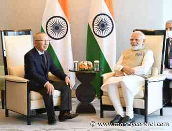 PM Modi meets CEO of Japanese clothing brand Uniqlo