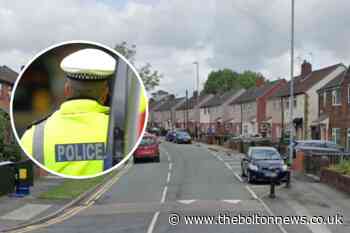 Delivery driver threatened with weapons during attempted robbery in Oldham - The Bolton News