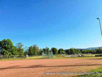 Steinen - Marc Sutterer malt ein düsteres Bild - www.verlagshaus-jaumann.de
