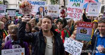 Jamie Oliver says he'll deliver honey to Boris Johnson after protest - Metro.co.uk