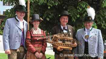 Vertrauen auf Gott und die Menschen: Neubeuerns Schiffleut feiern Leben und Werk der Altvorderen