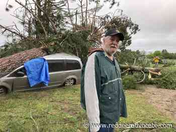 Police report 2nd death from tornado in northern Michigan - Red Deer Advocate