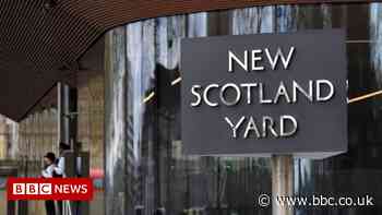 Met Police make arrests in London and Essex in terror probe