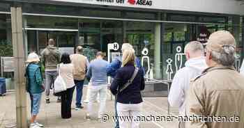 Neun-Euro-Ticket in Aachen: Morgens um sieben stehen die Ersten für den Fahrschein Schlange
