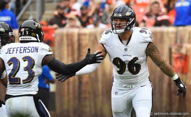 Ravens Reunite With DE Brent Urban, Officially Sign Rookie LB Diego Fagot