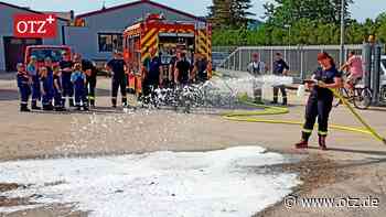 Schaum-Party in Golmsdorf