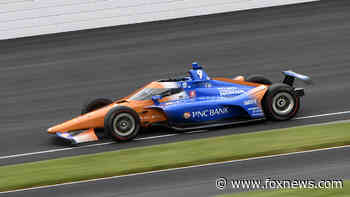 Scott Dixon wins Indy 500 pole position with record 234 mph run