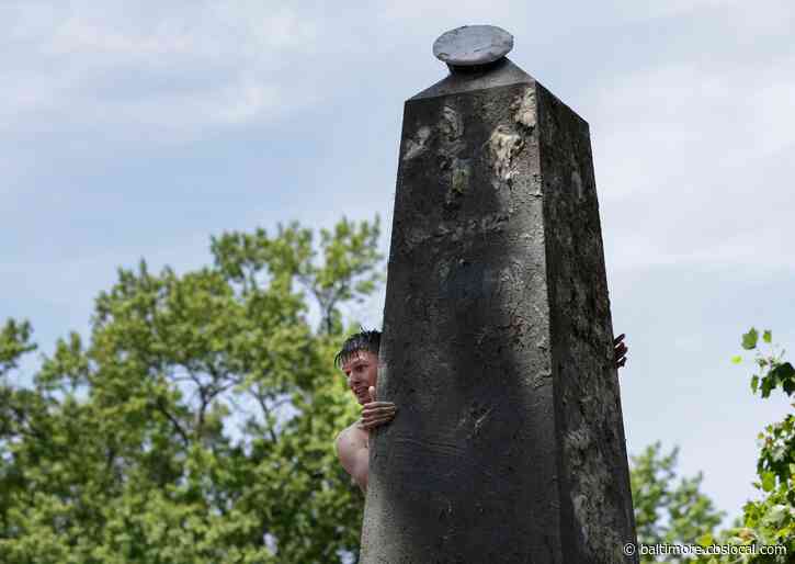 U.S. Naval Academy Plebes Cap First Year With Herndon Climb