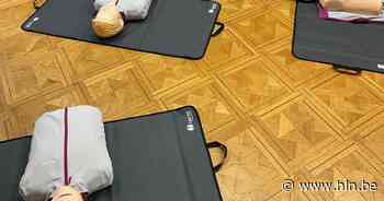 Nieuwe reanimatiepoppen voor Rode Kruis - Het Laatste Nieuws