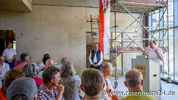 Schulbau in Rott kommt gut voran - Baubeteiligte anlässlich Hebfeier sehr zufrieden