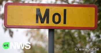 Graafwerken in Mol stilgelegd: "Asbest gevonden in ondergrond" - VRT NWS