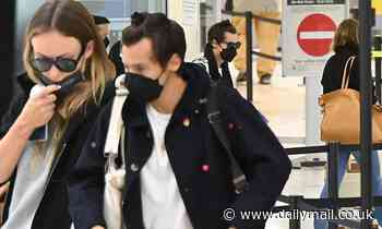 Olivia Wilde, 38, and boyfriend Harry Styles, 28, keep it casual as they jet out of NYC - Daily Mail