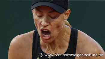 Harter Kampf gegen Frech: Kerber erreicht zweite Runde