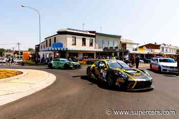 Iconic 'Town to Track' parade returns to Bathurst - Supercars.com