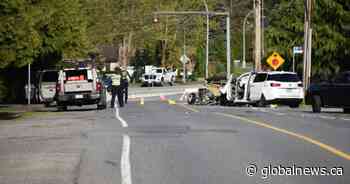 One dead after head-on collision between roadster and minivan in Langley - Global News