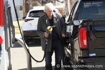 Gas prices drop slightly, highest ever for Victoria Day – Saanich News - Saanich News