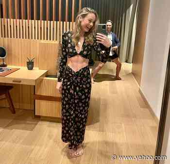Brie Larson Photobombed by Partner Elijah Allan-Blitz as She Shows Off Her Abs in Sexy Two-Piece - Yahoo Entertainment