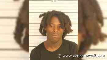 Police: Man slipped out of handcuffs, escaped back seat of police car - Action News 5