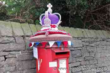 Astley Bridge Cllr condemns theft of Royal Jubilee knit - The Bolton News