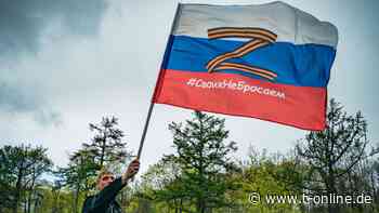 Riesa: "Reichsbürger"-Paar provoziert mit "Z"-Symbol auf Fensterscheibe - t-online