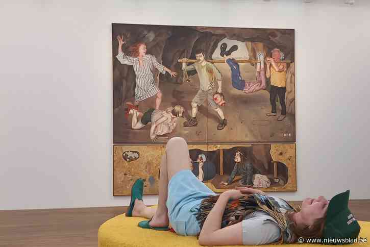 Geestige neanderthaler Kati Heck meet zich met oude meesters