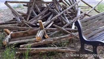 Quartiere San Giovanni, i residenti tagliano erba e legna: "Da due anni promesse del Comune non mantenute" - TerniToday