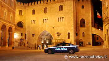 Ricercato per favoreggiamento dell’immigrazione clandestina: ma lui si nasconde tra cento anime - AnconaToday