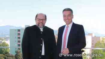 „Katholische Kirche tief im Landkreis verwurzelt“: Landrat Lederer trifft Weihbischof Wolfgang Bischof