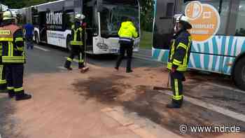 Celle: Zwei Schulbusse kollidieren - viele Leichtverletzte - NDR.de