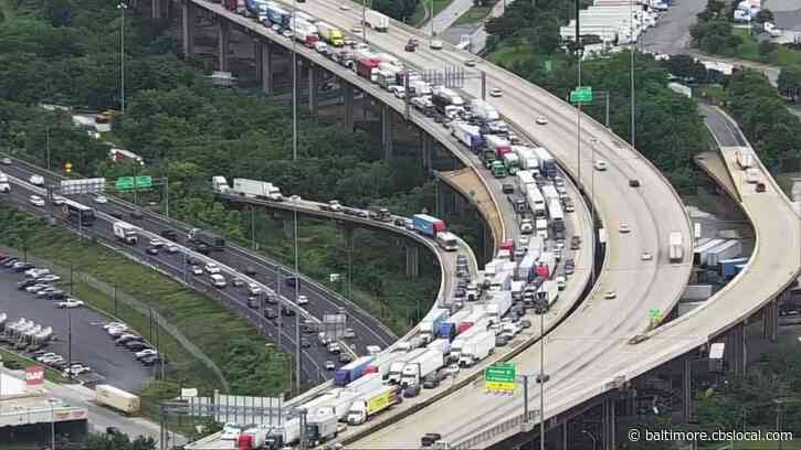 Crash Between Tractor-Trailers Closes Lanes In Fort McHenry Tunnel, Person  Firefighters Union Says