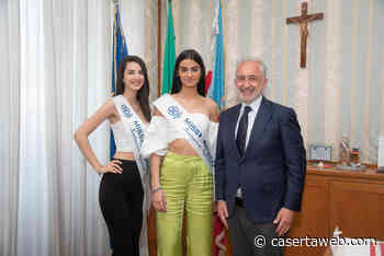 Il sindaco di Caserta ha ricevuto Giorgia Crispo e Gabriella Verile, semifinaliste nazionali di Miss Mondo | - CasertaWeb