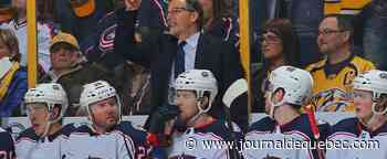 John Tortorella derrière le banc des Flyers?