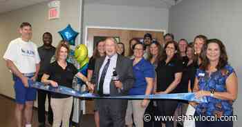 AIM Physical Therapy celebrates new Batavia location with ribbon cutting ceremony - Kane County Chronicle