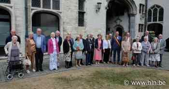 Mechelse huwelijksjubilarissen in de bloemetjes gezet door burgemeester - Het Laatste Nieuws