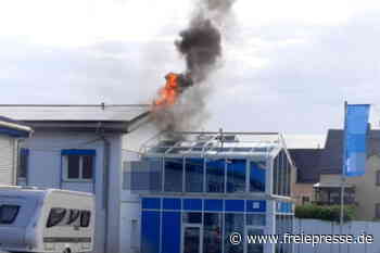 Limbach-Oberfrohna: Photovoltaikanlage fängt Feuer - freiepresse.de