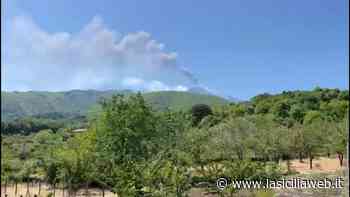 L'Etna fuma: pioggia nera su Catania - lasiciliaweb | Notizie di Sicilia