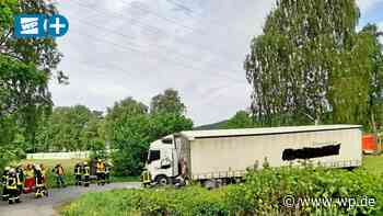 Wohl Navi-Irrtum: Hier fährt sich in Olsberg ein Lkw fest - WP News