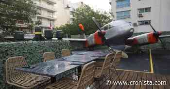 El nuevo bar de Buenos Aires que es igual a tomar café en un avión - El Cronista