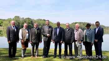 Landkreis: Ehrung von Kommunalpolitikern für Engagement im Gemeinderat - rosenheim24.de