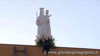 Agrigento, la statua di Maria Ausiliatrice sul tetto dell’istituto delle suore salesiane - Grandangolo Agrigento