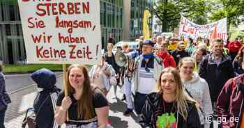 Demo in Bonn: Uniklinik-Beschäftigte demonstrieren für mehr Entlastung - General-Anzeiger Bonn