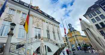 Markplatz in Bonn: Mahnwache am Frauentag für Frieden und Abrüstung - General-Anzeiger Bonn