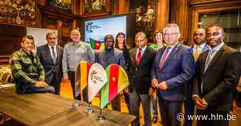 Delegatie uit Kameroense stad Ebolowa bezoekt 'zusterstad' Brugge: “Kennismaken met administratie en chocolade” - Het Laatste Nieuws