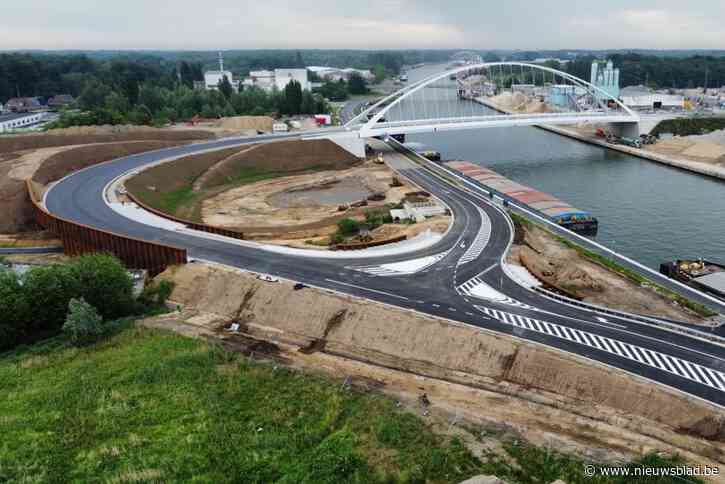 Twee bruggen over het Albertkanaal samen afgesloten: 10 dagen verkeerschaos in juni voor Schoten en omgeving