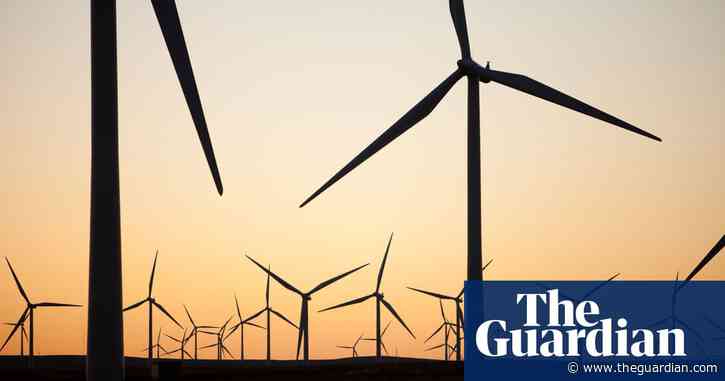 Limits on renewables ‘will keep UK energy bills higher this winter’