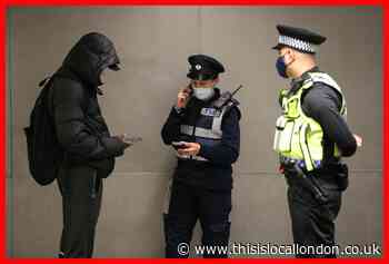 4,000 fines handed out to maskless TfL passengers