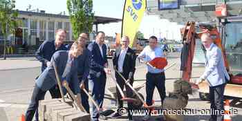 Moderne Anzeigetafeln an Haltestellen der Stadtbusse in Euskirchen - Kölnische Rundschau