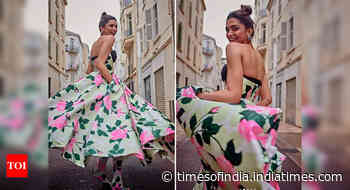 Deepika adds flower power to Cannes