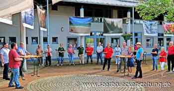 Fotoclub Tele Freisen eröffnet Outdoor-Ausstellung vor dem Rathaus - Saarbrücker Zeitung